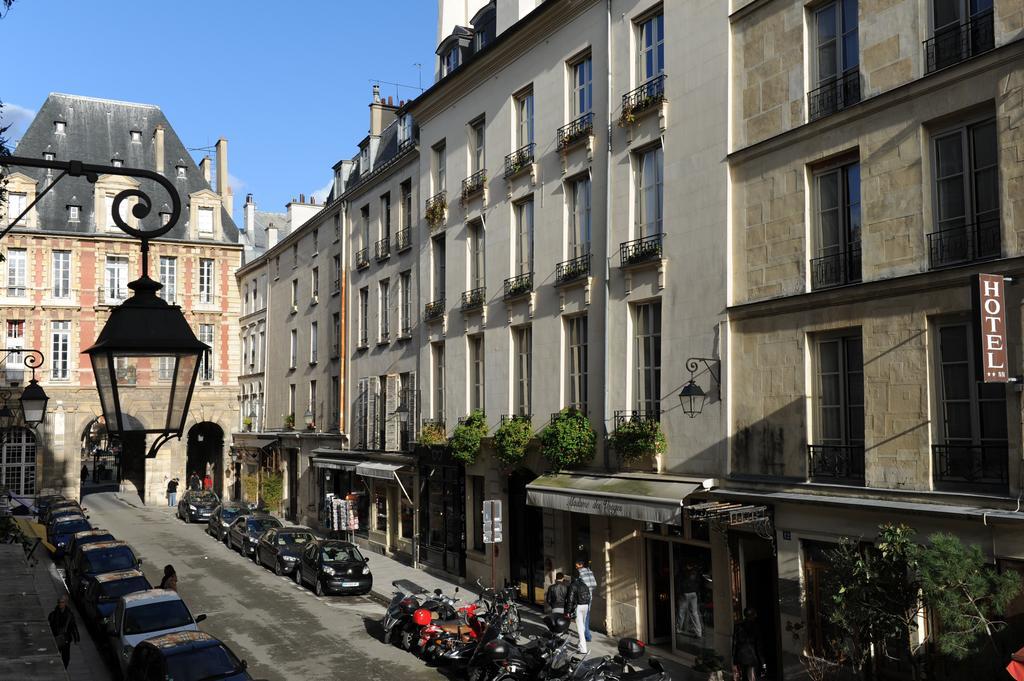 Boutique Hotel De La Place Des Vosges Paris Exterior photo
